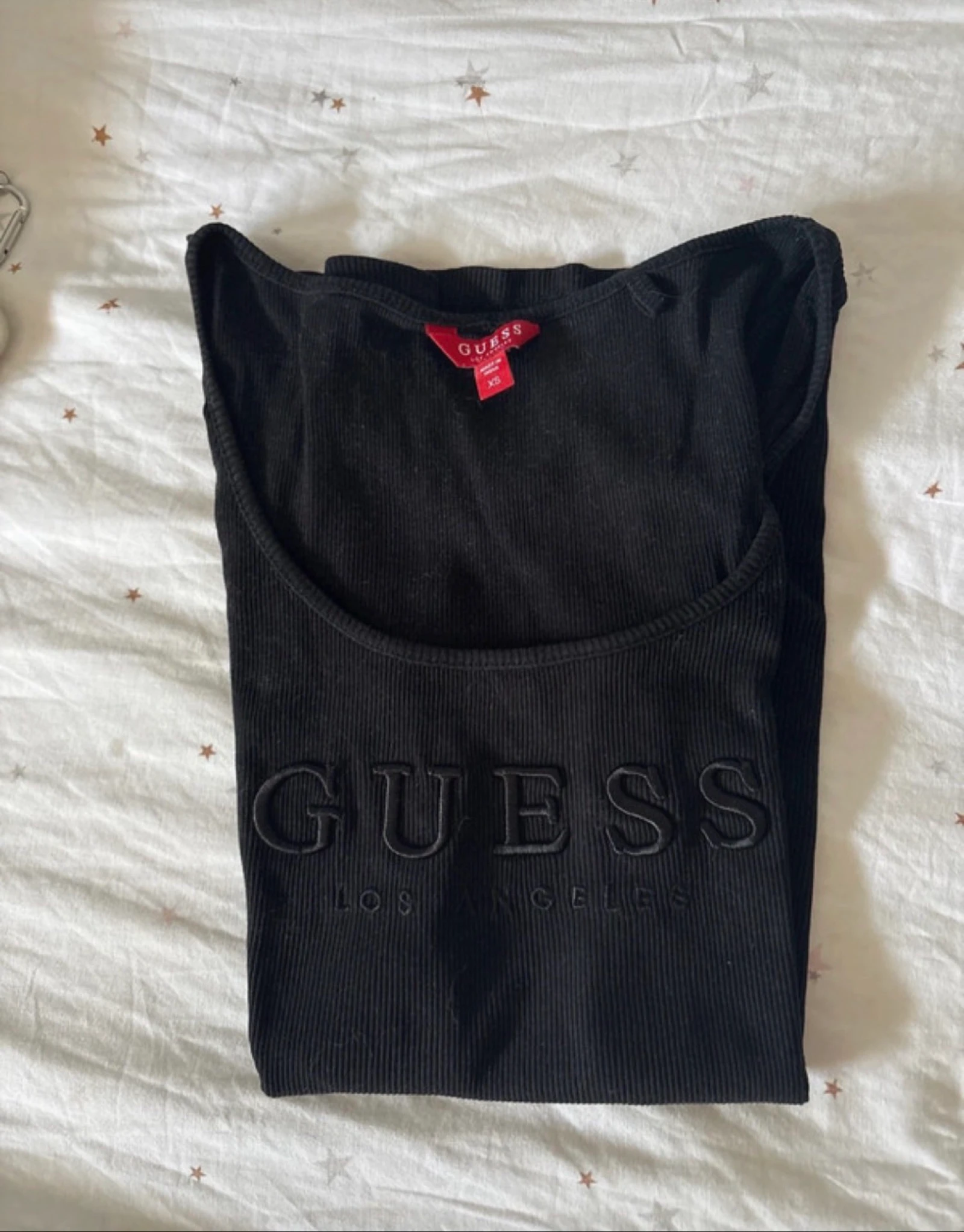 Camiseta tirantes Guess negra 